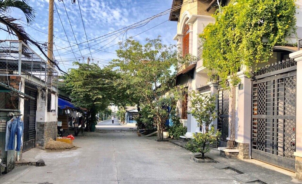 Nhà phố diện tích 216 m2 sau Gigamall Phạm Văn Đồng ở Hiệp Bình Chánh quận Thủ Đức.