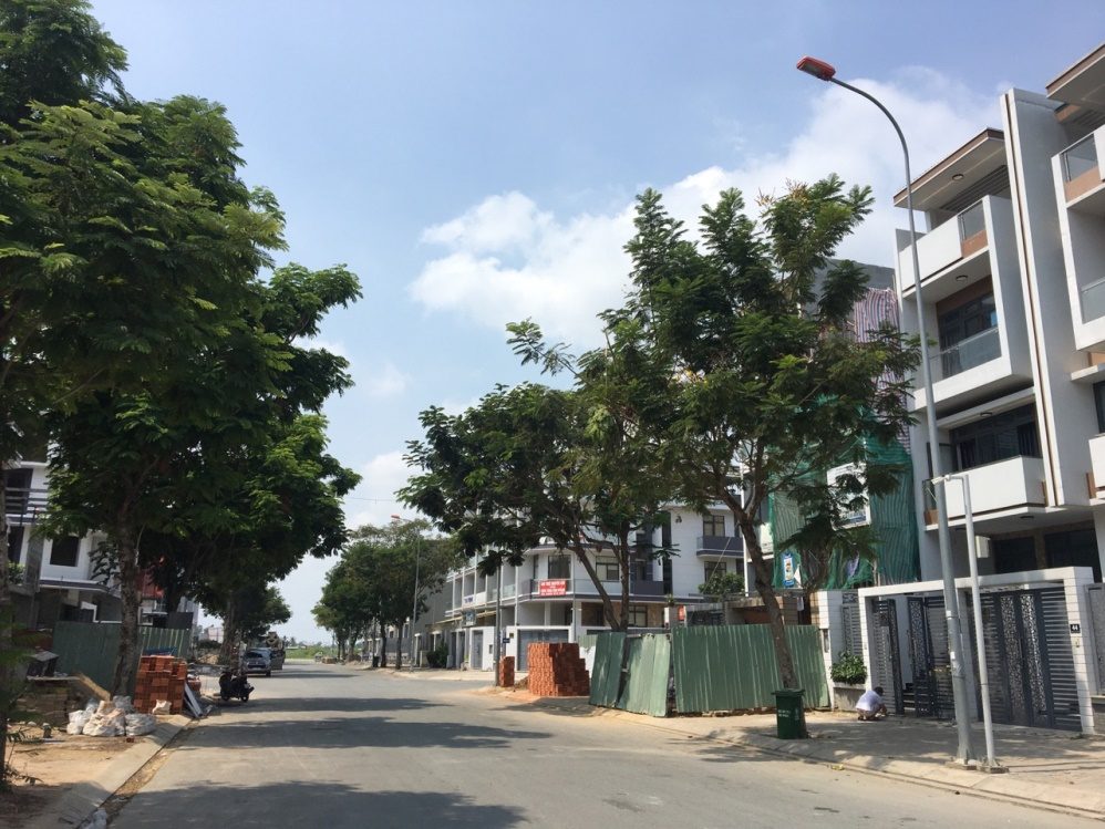 Cho thuê căn nhà phố diện tích 100m2 khu đô thị Vạn Phúc City phường Hiệp Bình Phước quận Thủ Đức.