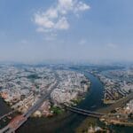 Nhà liền thổ trong các dự án ở Thành phố Hồ Chí Minh có giá bán đạt mức gần 110 triệu đồng cho mỗi m2 đất, tăng 24,7% theo năm.