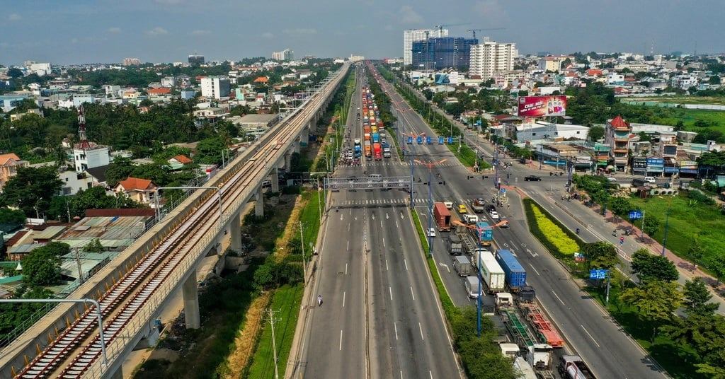 Thành phố phía Đông (quận 2, 9, Thủ Đức) cần 300.000 tỷ đồng phát triển hạ tầng giao thông theo hướng đô thị thông minh trong 10 năm tới.