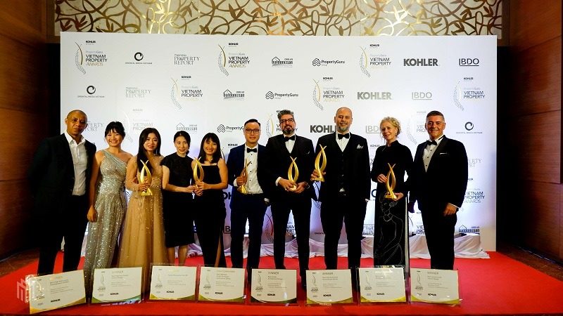Đội ngũ Masterise Homes tham gia nhận giải thưởng tại Vietnam Property Awards 2020
