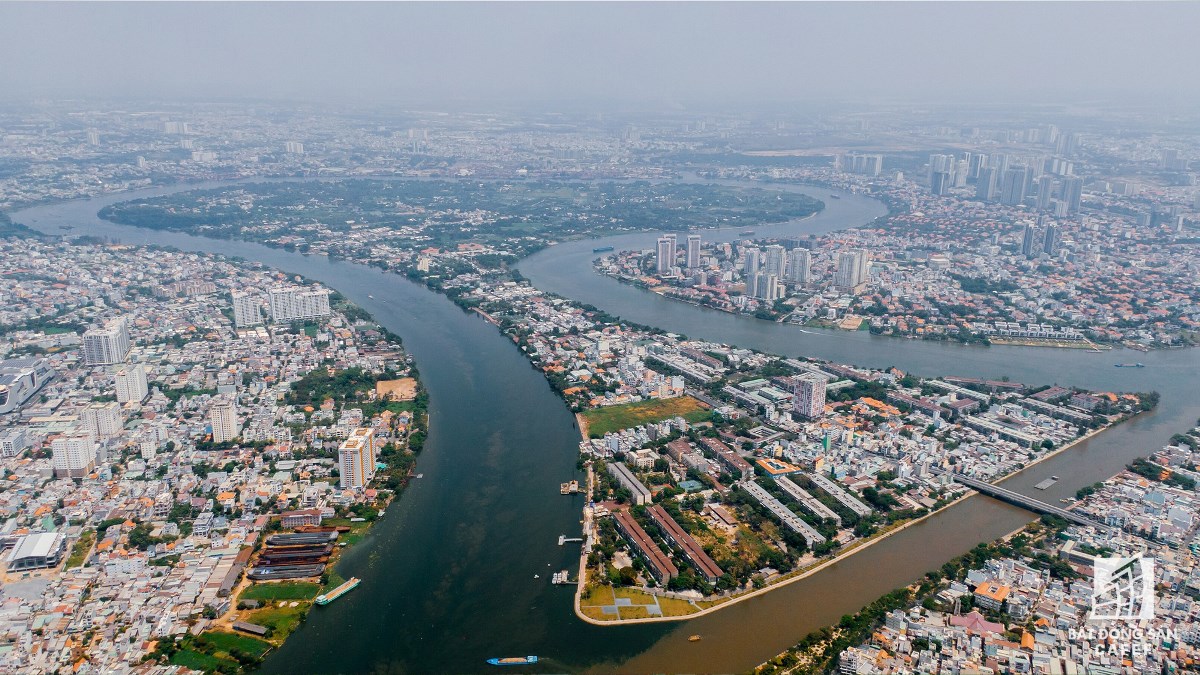 Bán đảo Bình Quới Thanh Đa nhìn trên cao từ góc sông Sài Gòn và kênh đào Thanh Đa.