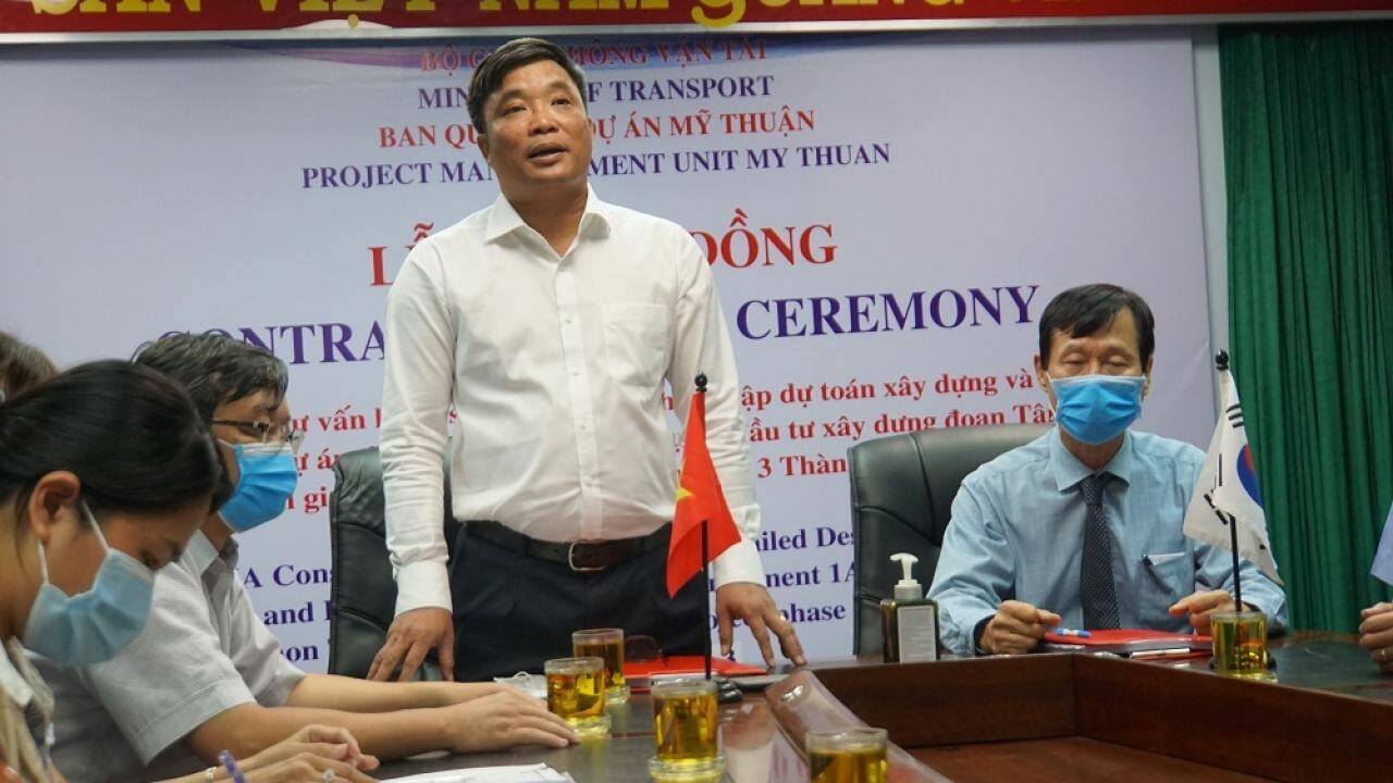 Giám đốc Ban Quản lý dự án Mỹ Thuận phát biểu tại lễ ký kết hợp tác xây dựng tuyến đường Vành đai 3 đoạn Tân Vạn - Nhơn Trạch.