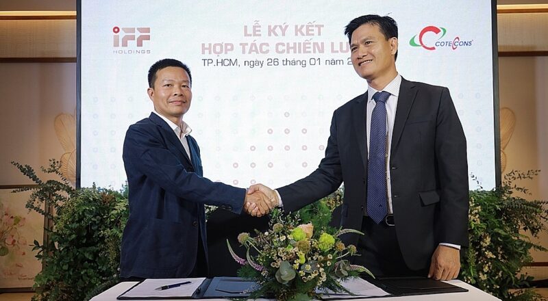 Lãnh đạo IFF Holdings và Coteccons tại lễ ký kết hợp tác chiến lược dự án Hyatt Regency Ho Tram