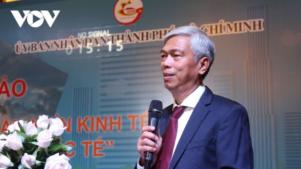 Phó chủ tịch UBND Thành phố Hồ Chí Minh ông Võ Văn Hoan phát biểu tại hội thảo.