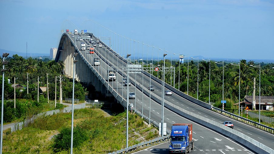 Cầu Long Thành trên tuyến cao tốc Thành phố Hồ Chí Minh - Long Thành - Dầu Giây