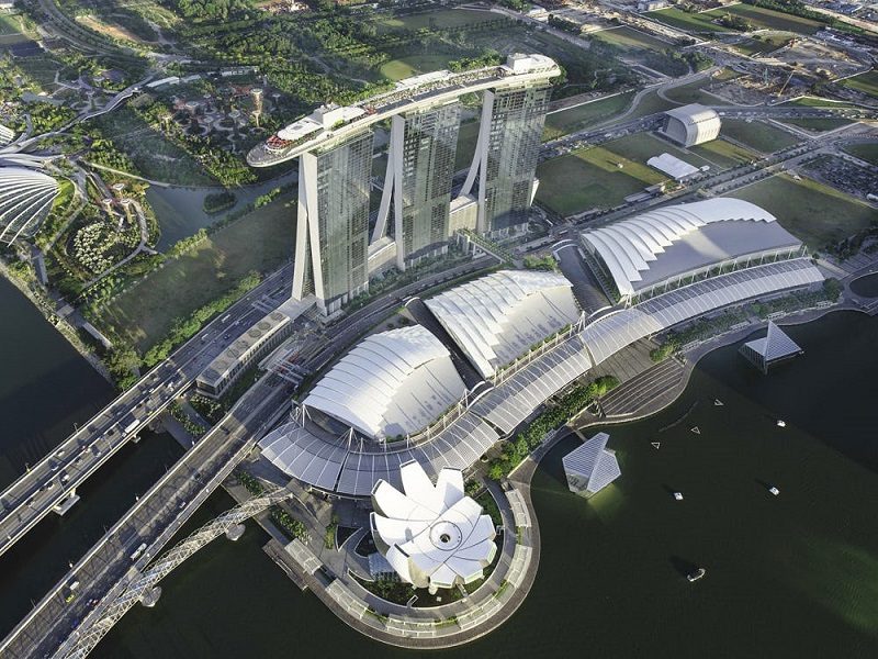 Toàn cảnh khu phức hợp Marina Bay Sands ở Singapore