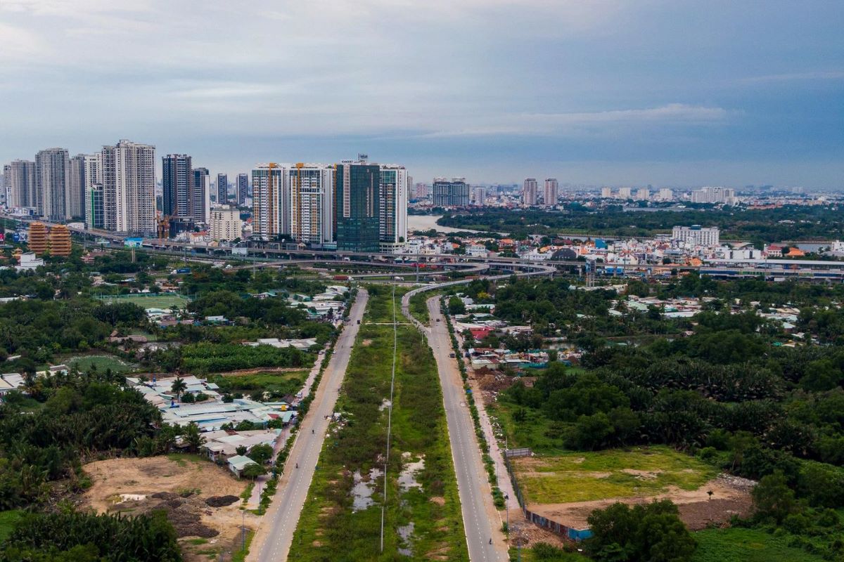 Đường Liên Phường từ dự án Saigon Sports City ra nút giao thông ngã ba Cát Lái