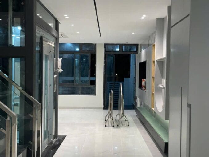 Bán nhà phố 103m² Vạn Phúc City nội thất cao cấp thang máy E20