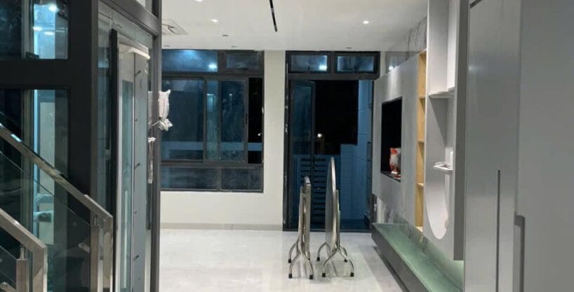 Bán nhà phố 103m² Vạn Phúc City nội thất cao cấp thang máy E20
