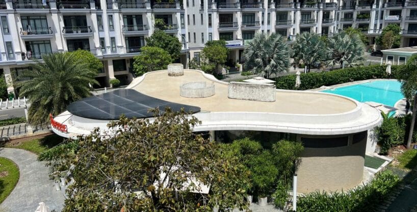 Bán nhà phố 154m2 Vạn Phúc City ngay công viên hồ bơi N503