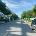 Nhà phố 5x22 Vạn Phúc City hầm 4 tầng hoàn thiện thang máy, đường trước nhà 20m.
