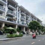 Nhà phố 7x21 hầm 4 tầng hoàn thiện sổ hồng Vạn Phúc City