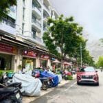 Nhà phố 7m 6 tầng sổ hồng rẻ nhất mặt tiền Nguyễn Thị Nhung kinh doanh đông đúc nhất Vạn Phúc