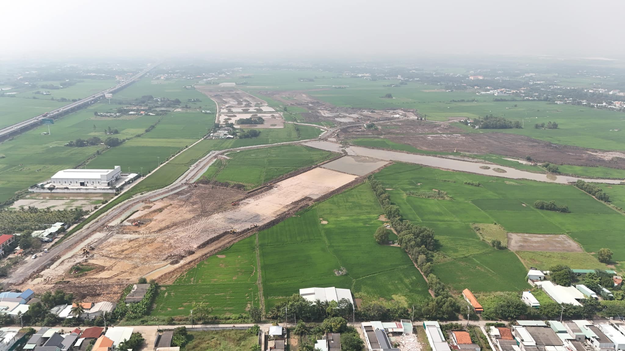 Tiến độ xây dựng dự án Eco Retreat của nhà sáng lập Ecopark ở Bến Lức, Long An mới nhất tháng 12/2024